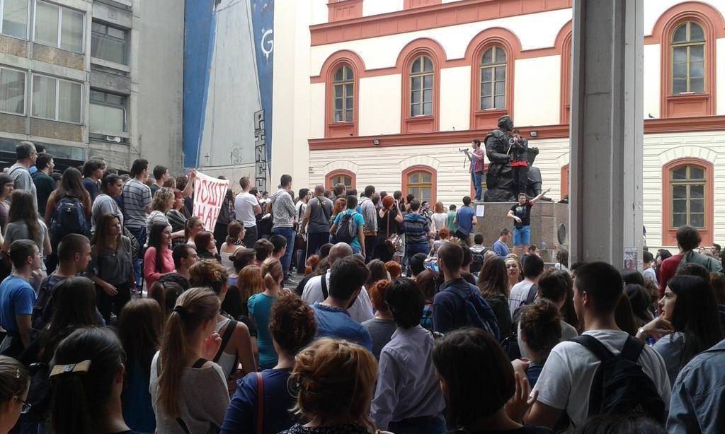 Studentske demonstracije 15. oktobra