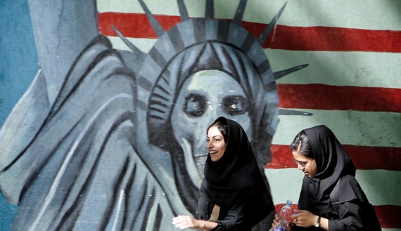 Iranski slogan “Smrt Americi” istorija?