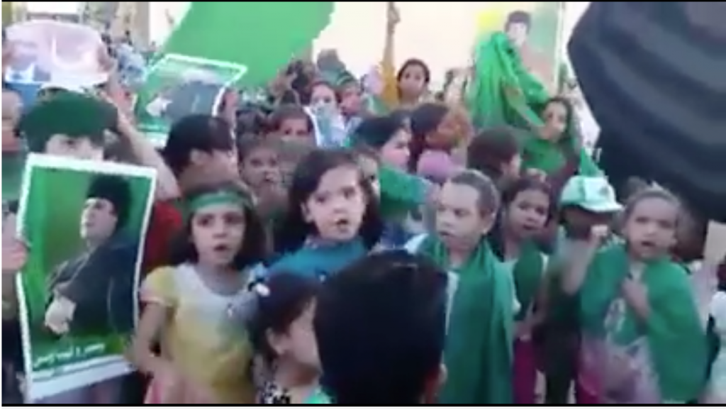 Gadafijeve pristalice u oslobođenom gradu Sabha (VIDEO)