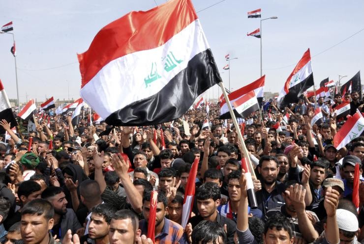 Protesti u Iraku sve žešći, mladić ubijen, naftna polja pod blokadom