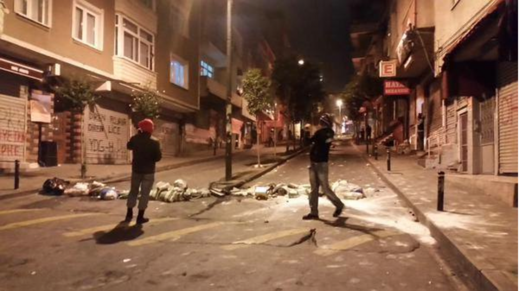 Napad turskih revolucionara na policiju (VIDEO)
