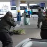 Ludilo ne prestaje – Izraelci upucali ženu na autobuskoj stanici (Video)