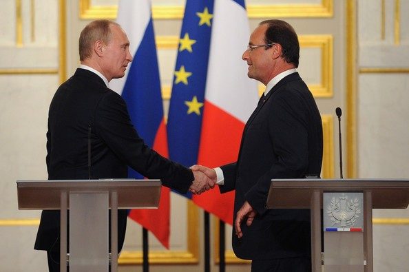 Putin: “Sarađivaćemo sa američkom koalicijom”, Oland : “Žao nam je zbog ruskog aviona”