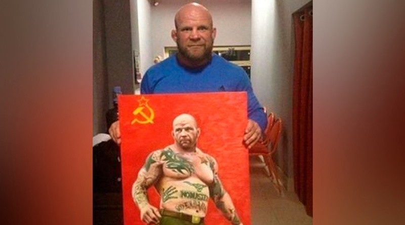 Američki MMA borac zahteva da postane član Komunističke partije Rusije