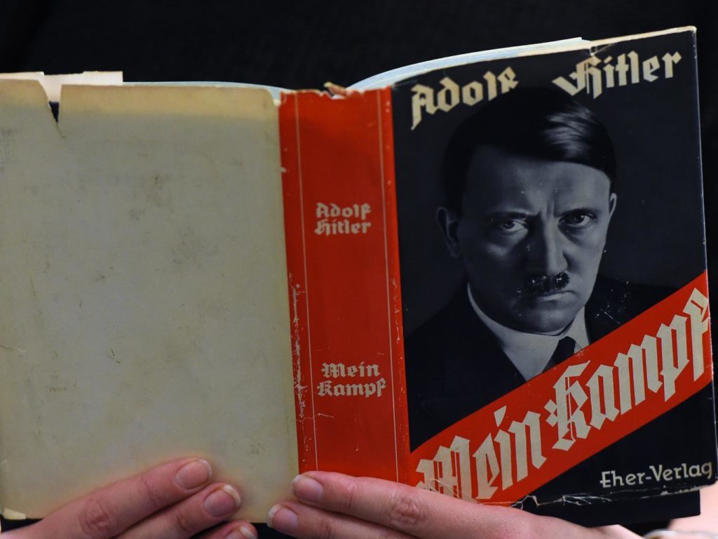 Italijanski đaci odabrali Hitlerov “Mein Kampf” među 10 najomiljenih knjiga!