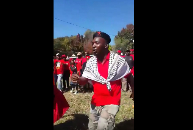 Prvomajska pesma komunista u Južnoj Africi (VIDEO)