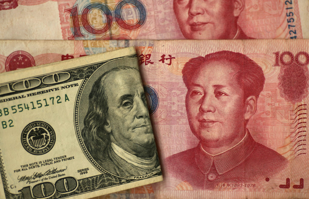 Novi udar na ekonomiju SAD: kineski petrojuan je u opticaju