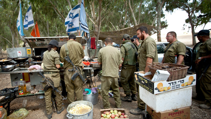 Izraelska vojska udovoljava vojnicima veganima koji se brinu za dobrobit životinja