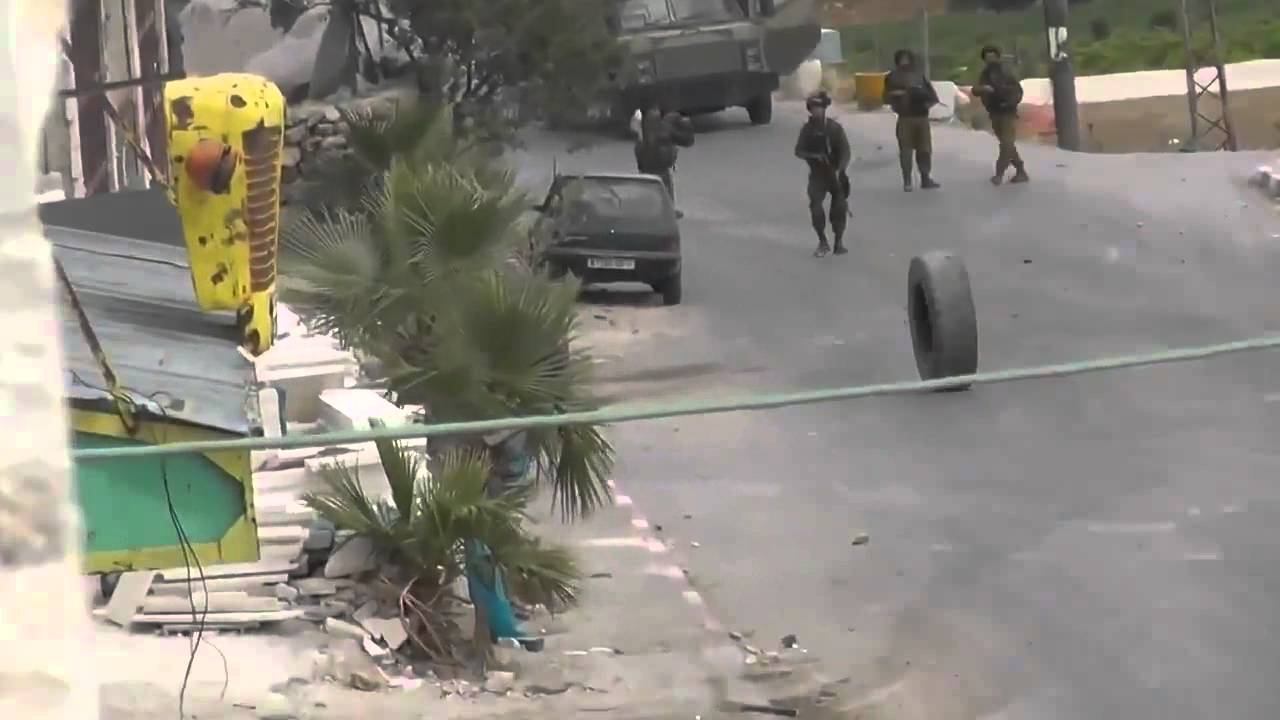 Kamionska guma napala izraelske vojnike! (VIDEO)