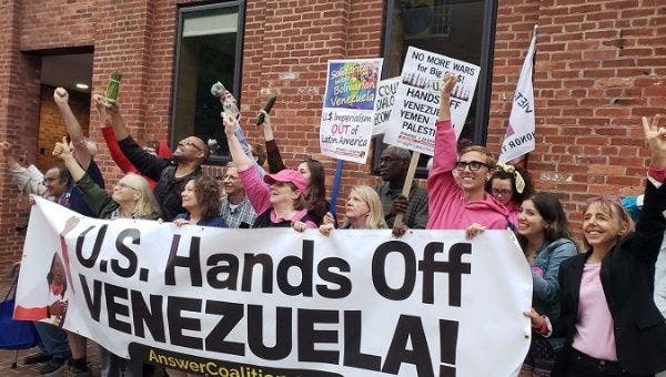 MMF ucenjuje Venecuelu blokiranjem pristupa rezervama