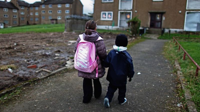 U Britaniji milion dece esencijalnih radnika živi u siromaštvu