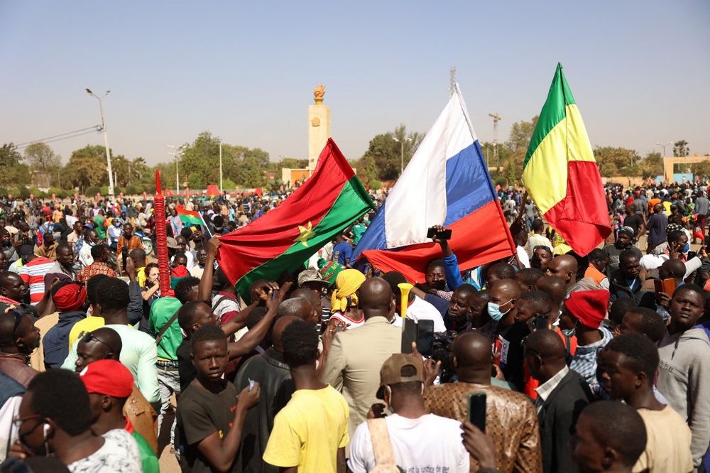 Burkina Faso i državni udar: “Makrone gubi se, živela Rusija!”