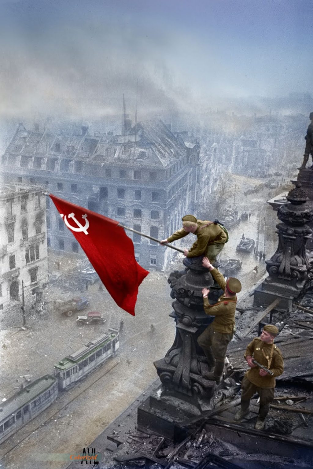 Ruski komunisti predlažu vraćanje sovjetske zastave