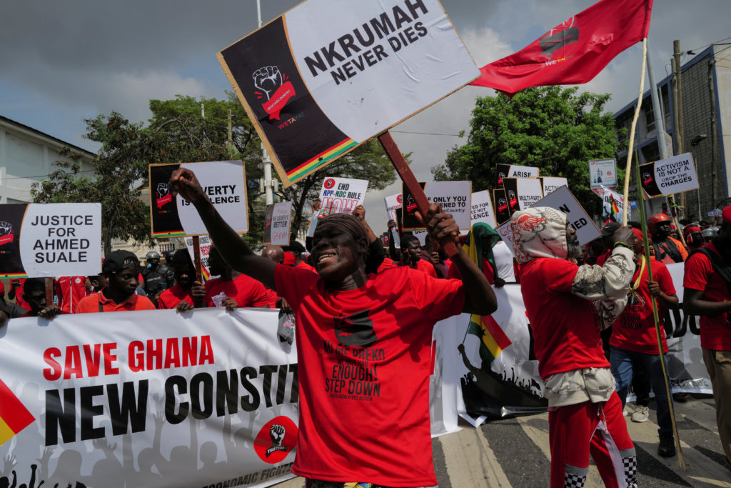 Protesti levičara u Gani zbog inflacije i ekonomske krize!