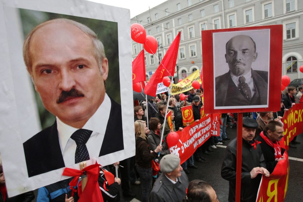 Lukašenko čestitao Belorusima godišnjicu Oktobarske revolucije!