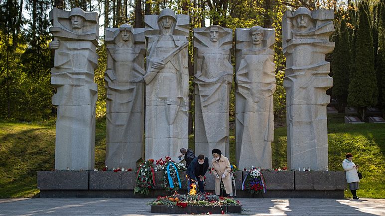 Vlasti u Litvaniji ponovo ruše sovjetske spomenike!