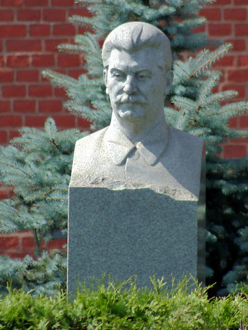 Staljinova bista na 80. godišnjicu Staljingradske bitke