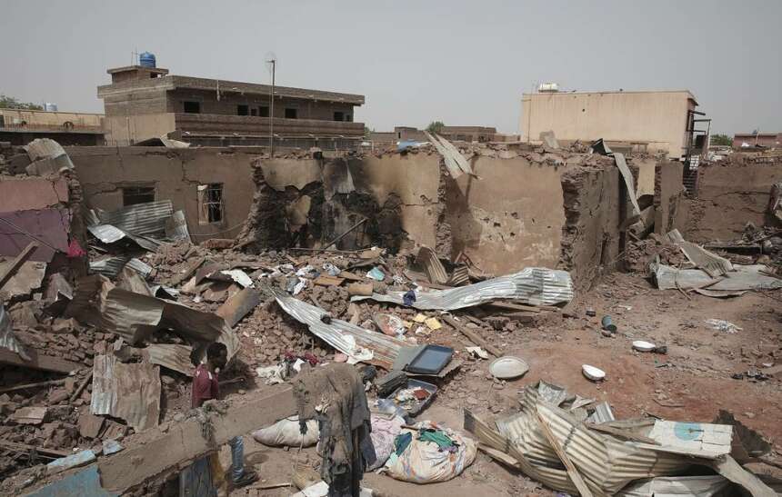 Poginulo 400, povređeno 3700 u sukobima u Sudanu