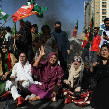 Masovni nemiri i hapšenja širom Pakistana nakon hapšenja svrgnutog premijera  