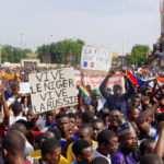 Demonstranti napali francusku ambasadu u Nigeru
